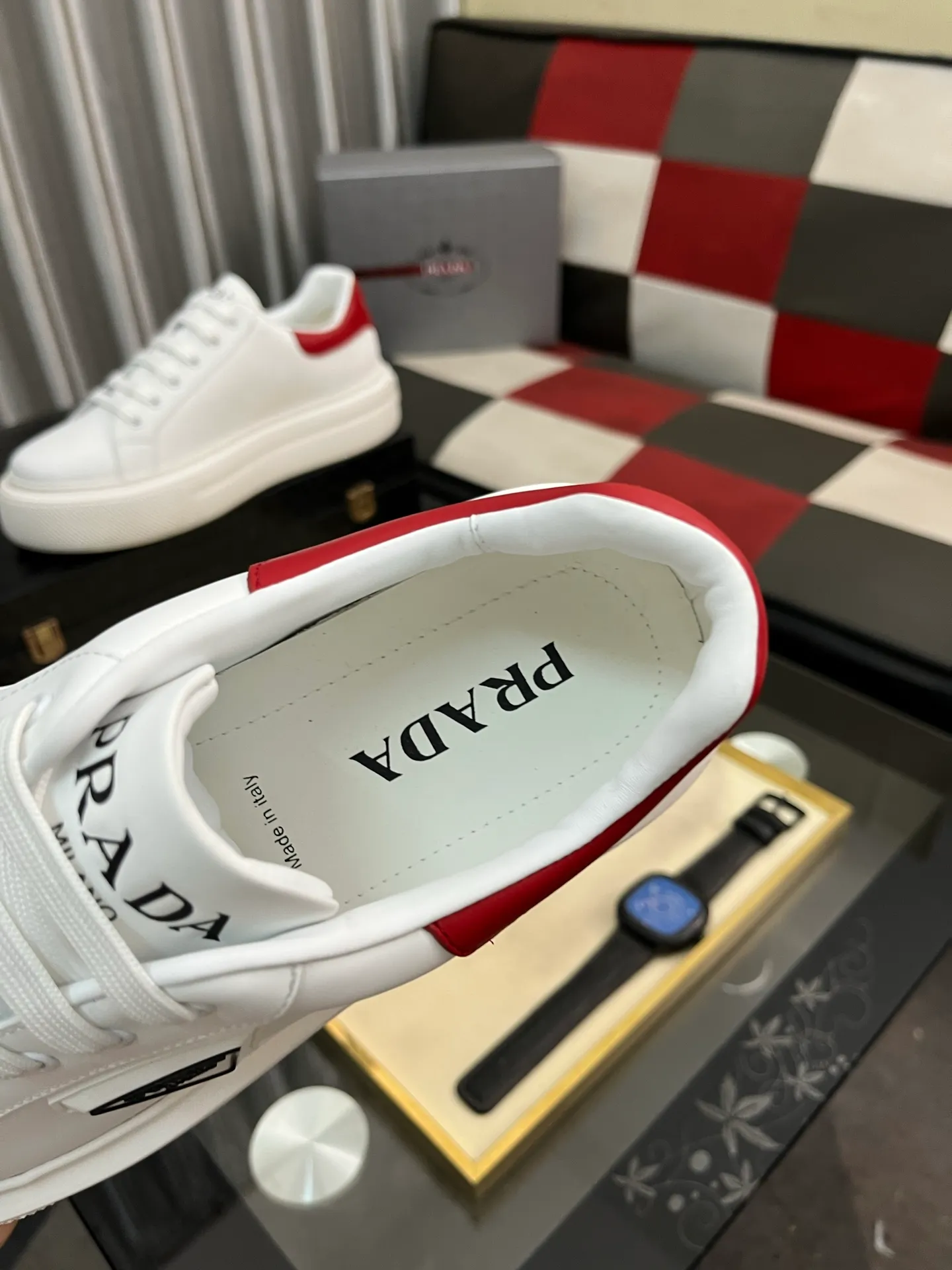 Men's shoes 💰580⌚️⌚️【PRADA】Prada casual shoes, originally developed 1:1, made of high-mercerized cowhide with imported cowhide, silk sheepskin lining, rubber outsole, comfortable and soft on the foot, size: 38-444️⃣Colors available